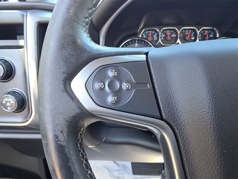 Used 2018 Chevrolet Silverado 1500 LT w/ All Star Edition image 29