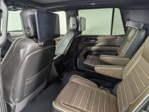 Used 2025 GMC Yukon Denali Ultimate image 18