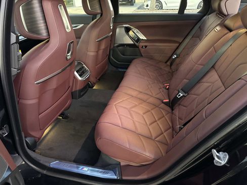 New 2026 BMW i7 xDrive60 w/ Executive Package image 13