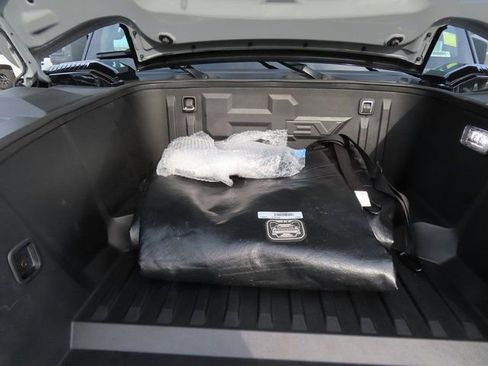 Used 2024 GMC Hummer EV 2X image 49