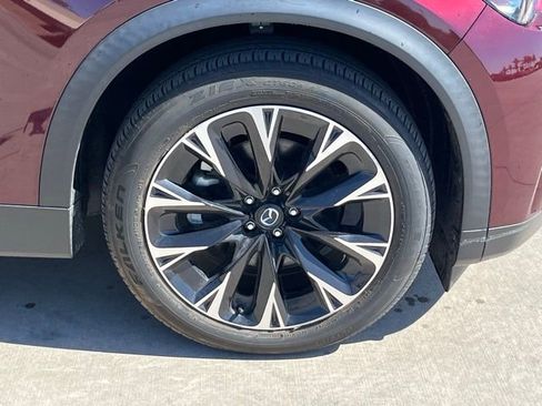 Used 2024 MAZDA CX-90 Plug-In Hybrid w/ Premium Pkg AWD/4WD image 5