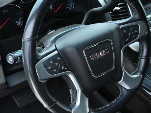 Used 2019 GMC Yukon XL SLT w/ Premium Edition RWD image 22