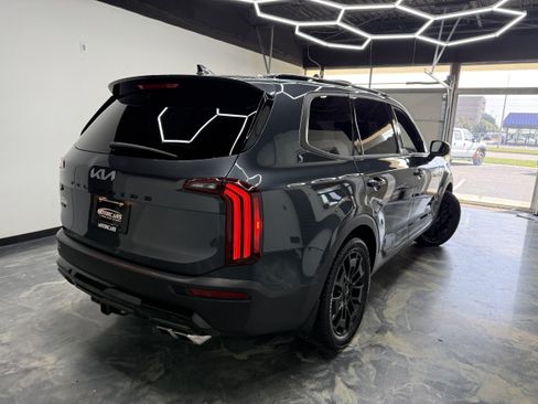 Used 2022 Kia Telluride SX AWD/4WD image 4