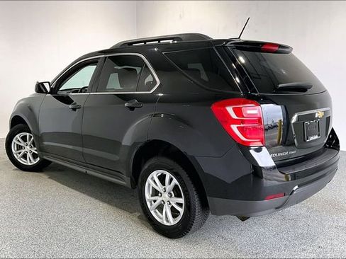 Used 2017 Chevrolet Equinox LT w/ Convenience Package AWD/4WD image 4