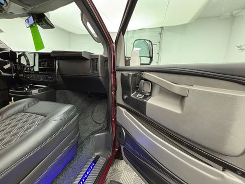 New 2025 GMC Savana 2500 w/ Driver Convenience Package image 23