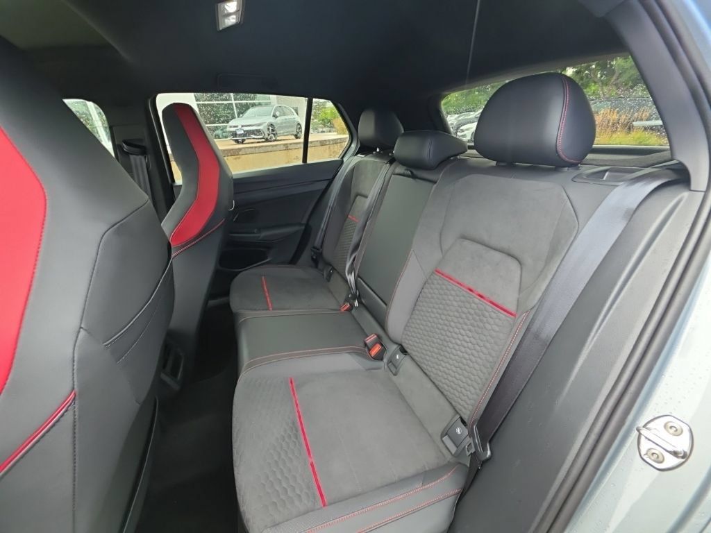Certified 2025 Volkswagen GTI SE FWD image 20