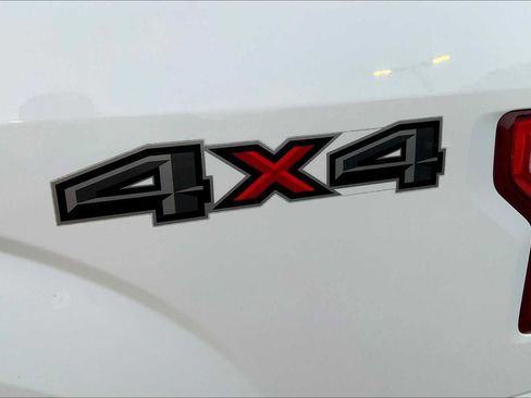 Used 2016 Ford F150 XLT AWD/4WD image 29