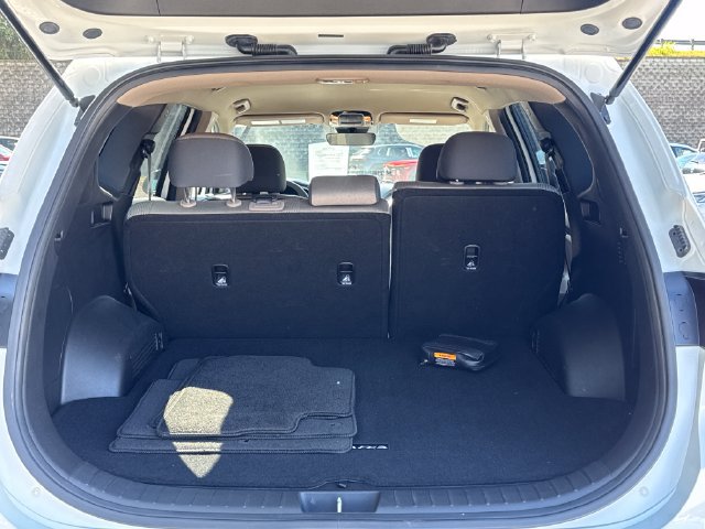 Used 2022 Hyundai Santa Fe SEL w/ Cargo Package FWD image 12