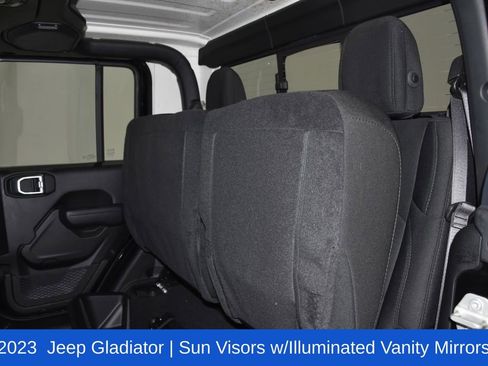 Used 2023 Jeep Gladiator Willys image 30
