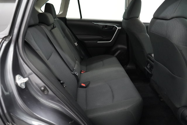 Used 2022 Toyota RAV4 LE AWD/4WD image 38