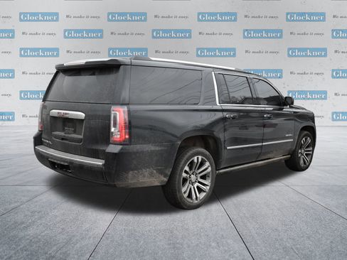 Used 2020 GMC Yukon XL Denali w/ Denali Premium Package image 4