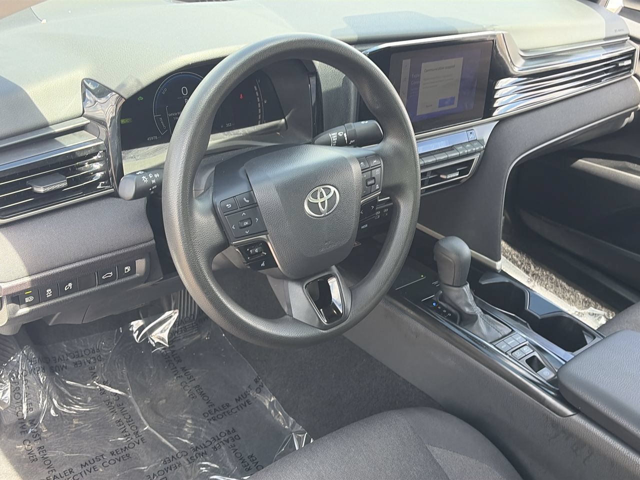 Used 2025 Toyota Camry LE FWD image 11