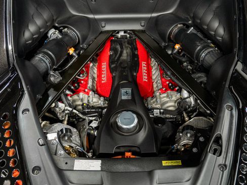 Used 2024 Ferrari SF90 Stradale AWD/4WD image 11