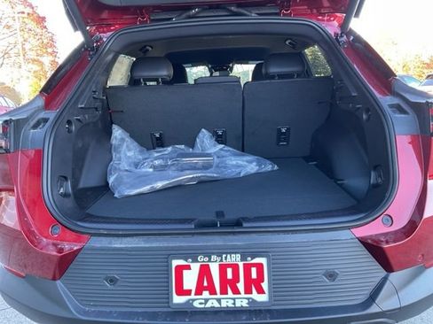 New 2026 Chevrolet Equinox EV LT image 12