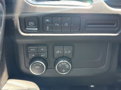 Used 2024 Chevrolet Tahoe LT AWD/4WD image 21