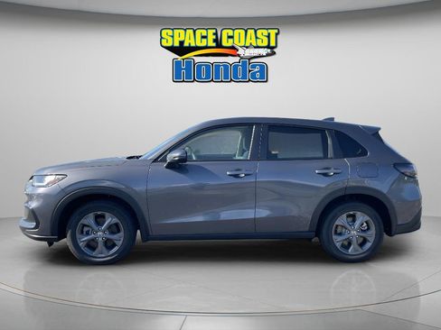New 2026 Honda HR-V LX image 5
