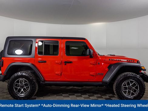 Used 2024 Jeep Wrangler Unlimited Rubicon w/ Technology Group image 16