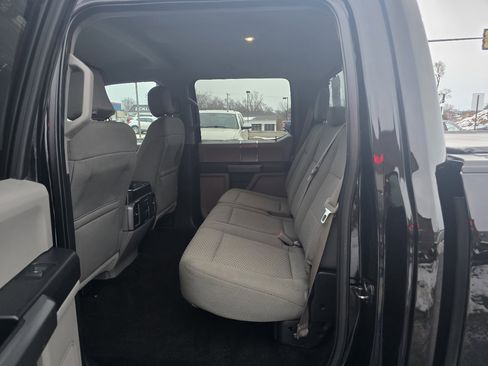 Used 2016 Ford F150 XLT w/ Equipment Group 302A Luxury image 16