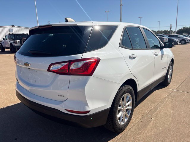 Used 2020 Chevrolet Equinox LS AWD/4WD image 3