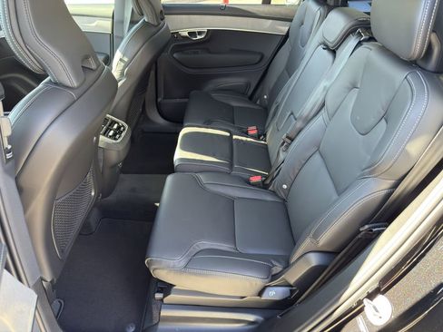 New 2026 Volvo XC90 B6 Ultra image 11