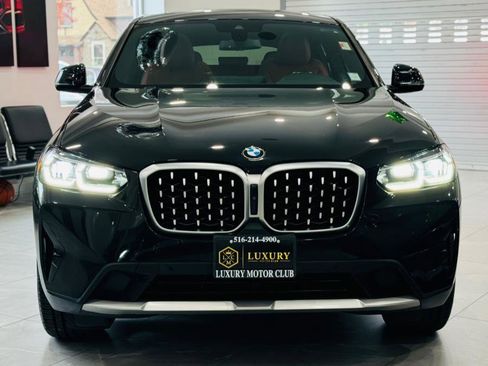 Used 2023 BMW X4 xDrive30i w/ Premium Package image 3