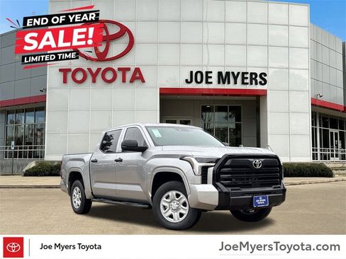 New 2026 Toyota Tundra SR image 2