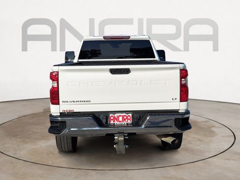 Used 2022 Chevrolet Silverado 2500 LT w/ Convenience Package AWD/4WD image 9