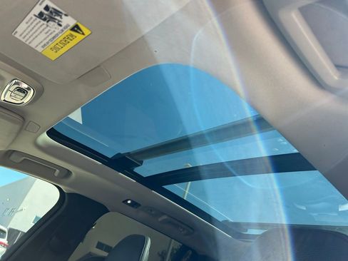 Used 2020 Volvo XC90 T6 Momentum w/ Protection Package Premier image 25