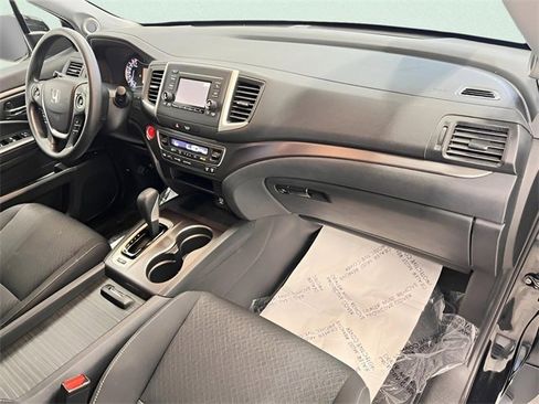 Used 2019 Honda Ridgeline Sport image 9