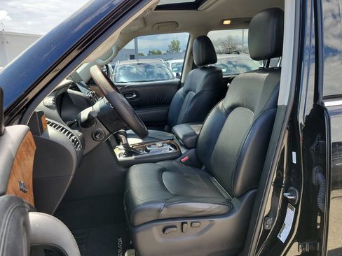 Used 2022 Nissan Armada SL w/ Captain's Chairs Package AWD/4WD image 12