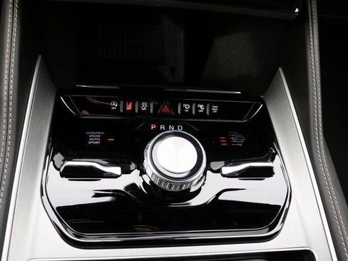 New 2026 Jeep Grand Wagoneer Limited AWD/4WD image 29