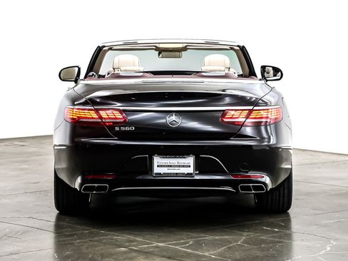 Used 2019 Mercedes-Benz S 560 Cabriolet image 5