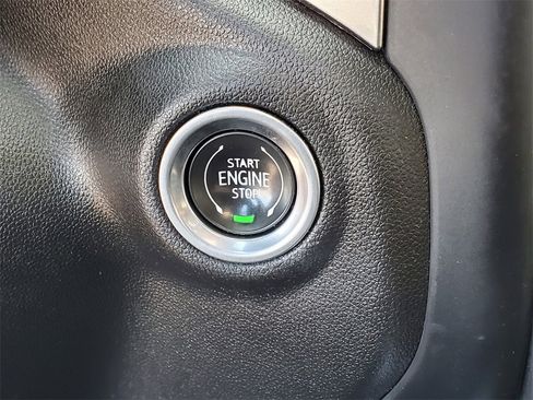 Used 2022 Chevrolet Silverado 1500 RST w/ Redline Edition image 15