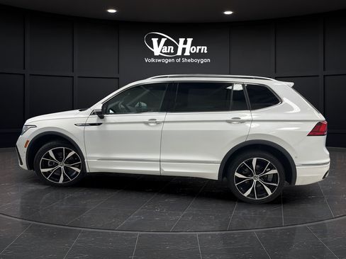 Used 2024 Volkswagen Tiguan SEL R-Line AWD/4WD image 4