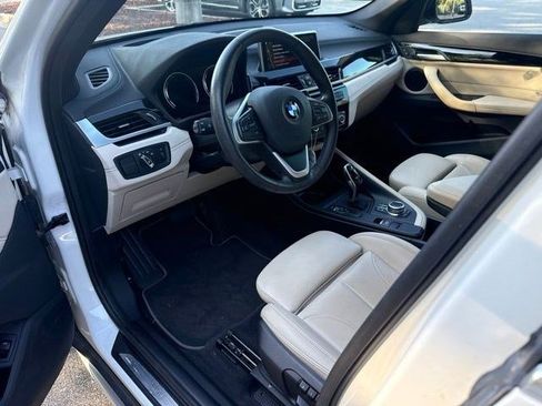 Used 2021 BMW X1 sDrive28i w/ Premium Package FWD image 16