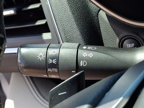 Used 2022 Subaru Ascent Limited AWD/4WD image 26
