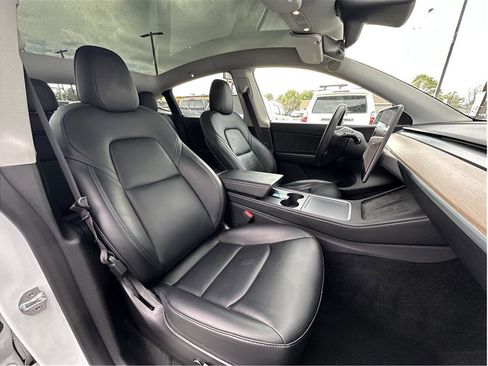 Used 2021 Tesla Model Y Long Range AWD/4WD image 4