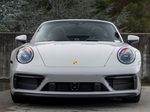 Certified 2022 Porsche 911 Targa 4 GTS image 8
