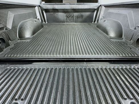 Used 2017 RAM 1500 Sport w/ Premium Sound Group image 28