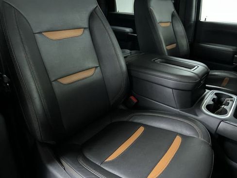 Used 2021 GMC Sierra 2500 AT4 w/ AT4 Premium Plus Package AWD/4WD image 29