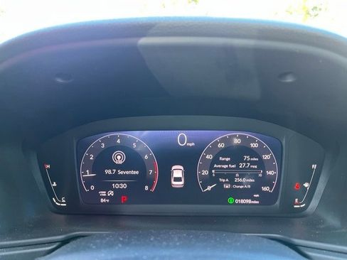 Used 2023 Honda Accord EX image 9