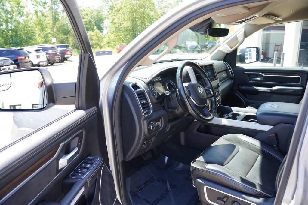 Used 2021 RAM 1500 Laramie AWD/4WD image 15