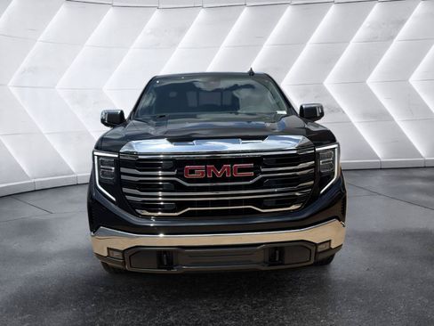 Used 2023 GMC Sierra 1500 SLT w/ SLT Premium Package AWD/4WD image 2