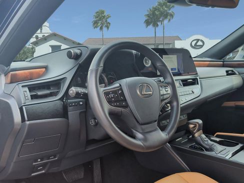 Certified 2025 Lexus ES 350 w/ Premium Package FWD image 12