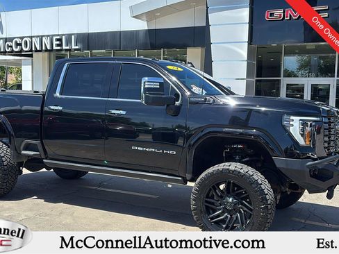Used 2024 GMC Sierra 2500 Denali Ultimate AWD/4WD image 1