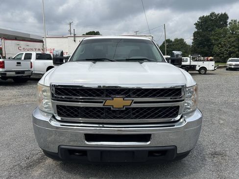 Used 2013 Chevrolet Silverado 2500 W/T AWD/4WD image 3