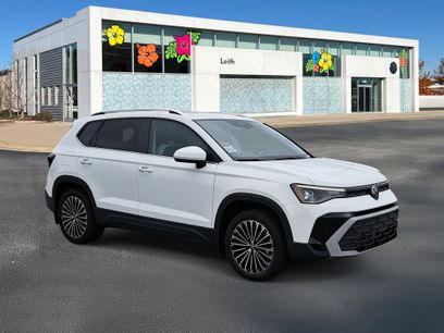 Used 2025 Volkswagen Taos SE