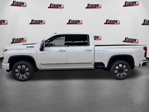 Used 2024 Chevrolet Silverado 2500 High Country w/ Technology Package image 8