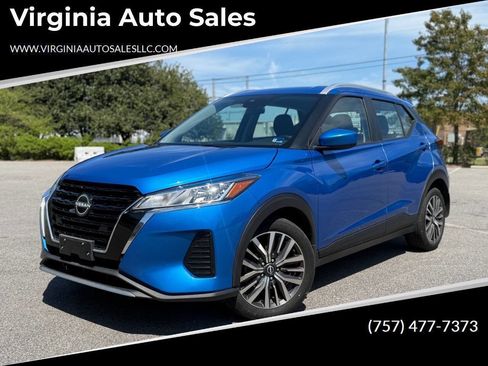 Used 2024 Nissan Kicks SV image 1