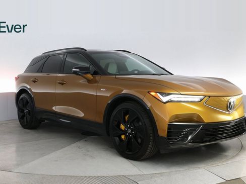 Used 2024 Acura ZDX Type S image 4